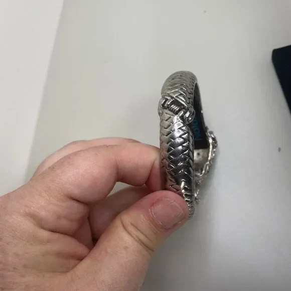 Vintage "Natasha" Rhinestone Elephant Bracelet - Picture 5 of 5